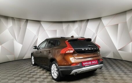 Volvo V40 Cross Country I, 2017 год, 1 847 000 рублей, 4 фотография