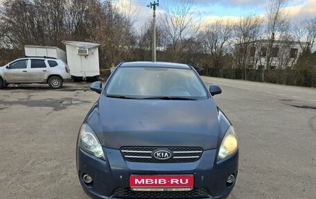 KIA cee'd I рестайлинг, 2008 год, 700 000 рублей, 1 фотография