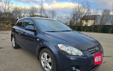 KIA cee'd I рестайлинг, 2008 год, 700 000 рублей, 3 фотография