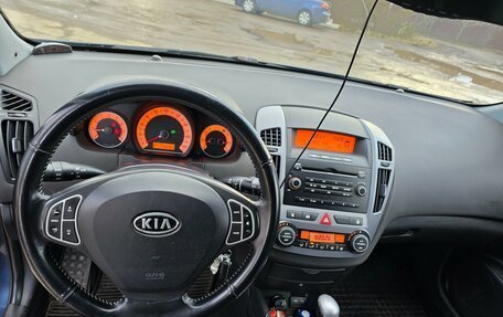 KIA cee'd I рестайлинг, 2008 год, 700 000 рублей, 17 фотография