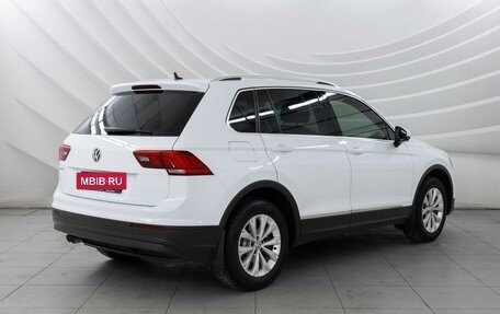 Volkswagen Tiguan II, 2018 год, 2 364 000 рублей, 8 фотография