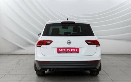 Volkswagen Tiguan II, 2018 год, 2 364 000 рублей, 7 фотография