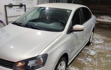 Volkswagen Polo VI (EU Market), 2013 год, 1 370 000 рублей, 3 фотография