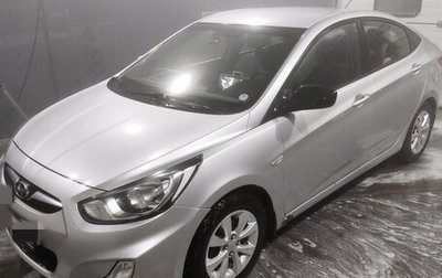 Hyundai Solaris II рестайлинг, 2013 год, 810 000 рублей, 1 фотография