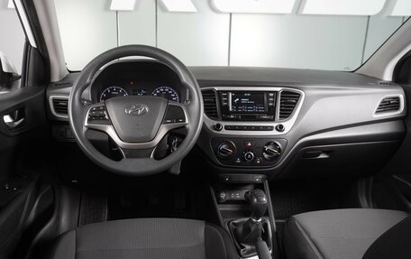 Hyundai Solaris II рестайлинг, 2017 год, 1 365 000 рублей, 6 фотография