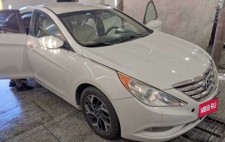 Hyundai Sonata VI, 2010 год, 1 300 000 рублей, 3 фотография