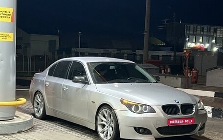 BMW 5 серия, 2004 год, 980 000 рублей, 1 фотография