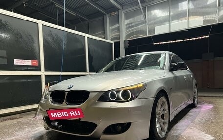 BMW 5 серия, 2004 год, 980 000 рублей, 2 фотография