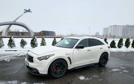 Infiniti FX II, 2013 год, 2 100 000 рублей, 3 фотография