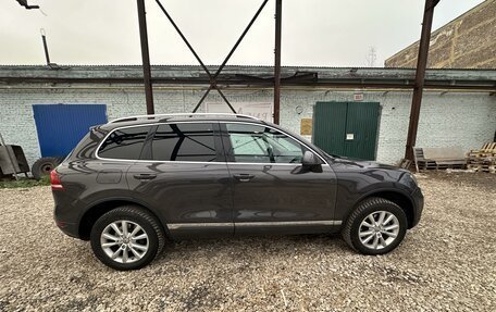 Volkswagen Touareg III, 2012 год, 2 090 000 рублей, 4 фотография