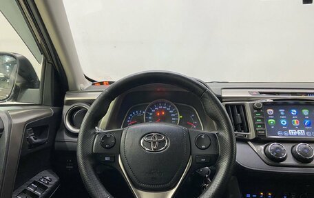 Toyota RAV4, 2014 год, 2 320 000 рублей, 2 фотография