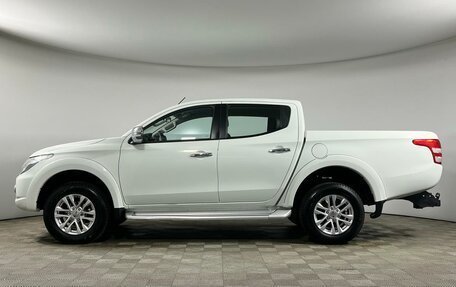 Mitsubishi L200 IV рестайлинг, 2017 год, 1 998 000 рублей, 3 фотография