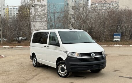 Volkswagen Caravelle T6 рестайлинг, 2020 год, 4 850 000 рублей, 11 фотография