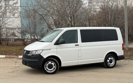 Volkswagen Caravelle T6 рестайлинг, 2020 год, 4 850 000 рублей, 2 фотография