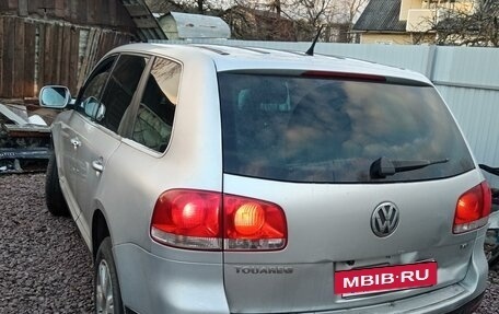 Volkswagen Touareg III, 2005 год, 650 000 рублей, 3 фотография