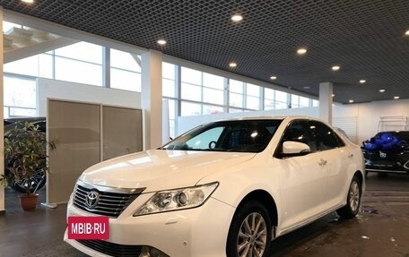 Toyota Camry, 2014 год, 1 840 000 рублей, 7 фотография