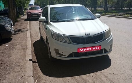 KIA Rio III рестайлинг, 2014 год, 890 000 рублей, 4 фотография