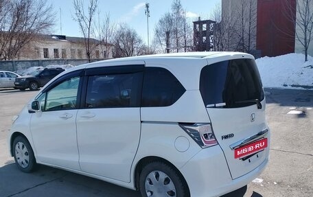 Honda Freed I, 2013 год, 1 320 000 рублей, 8 фотография