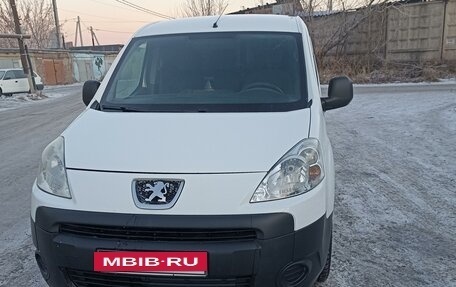 Peugeot Partner II рестайлинг 2, 2011 год, 530 000 рублей, 11 фотография