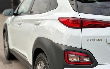 Hyundai Kona I, 2018 год, 2 600 000 рублей, 11 фотография