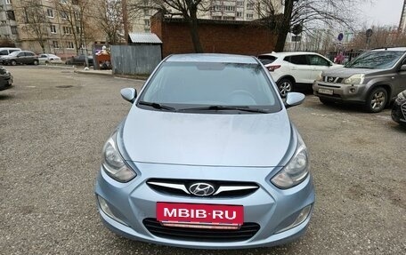 Hyundai Solaris II рестайлинг, 2012 год, 990 000 рублей, 13 фотография