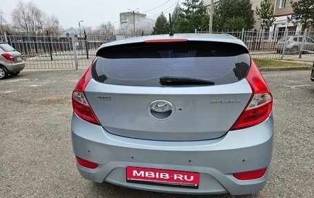 Hyundai Solaris II рестайлинг, 2012 год, 990 000 рублей, 12 фотография