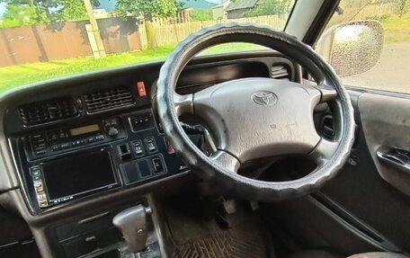 Toyota HiAce H100, 1996 год, 850 000 рублей, 4 фотография