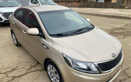 KIA Rio III рестайлинг, 2014 год, 979 000 рублей, 3 фотография