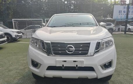 Nissan Navara (Frontier), 2020 год, 3 190 000 рублей, 2 фотография