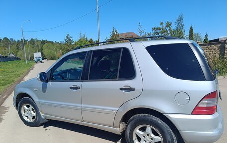 Mercedes-Benz M-Класс, 2000 год, 650 000 рублей, 2 фотография