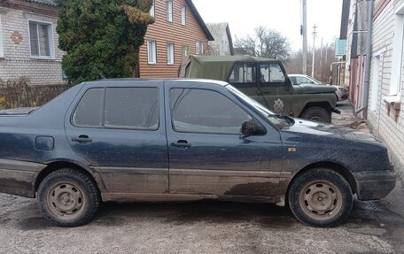 Volkswagen Vento, 1992 год, 130 000 рублей, 4 фотография