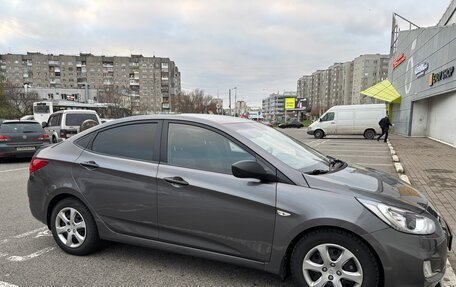 Hyundai Solaris II рестайлинг, 2012 год, 990 000 рублей, 3 фотография