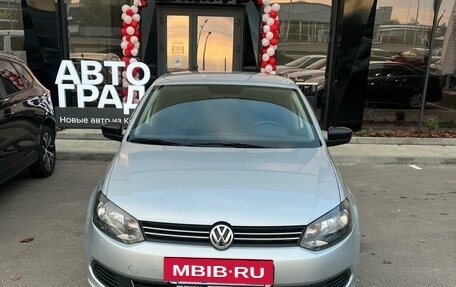 Volkswagen Polo VI (EU Market), 2013 год, 897 000 рублей, 2 фотография