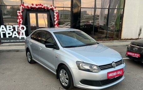 Volkswagen Polo VI (EU Market), 2013 год, 897 000 рублей, 3 фотография