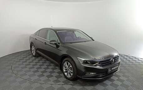 Volkswagen Passat B8 рестайлинг, 2021 год, 2 630 000 рублей, 7 фотография