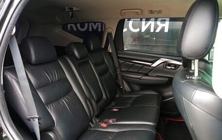 Mitsubishi Pajero Sport III рестайлинг, 2016 год, 2 950 000 рублей, 12 фотография