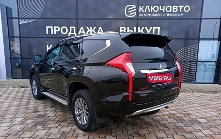 Mitsubishi Pajero Sport III рестайлинг, 2016 год, 2 950 000 рублей, 4 фотография