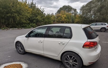 Volkswagen Golf VI, 2011 год, 570 000 рублей, 2 фотография