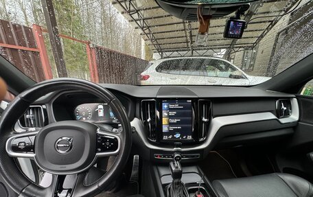 Volvo XC60 II, 2019 год, 4 300 000 рублей, 6 фотография