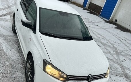 Volkswagen Polo VI (EU Market), 2014 год, 360 000 рублей, 2 фотография