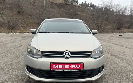 Volkswagen Polo VI (EU Market), 2012 год, 950 000 рублей, 1 фотография