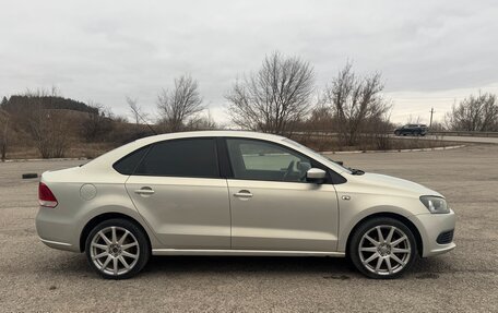 Volkswagen Polo VI (EU Market), 2012 год, 950 000 рублей, 4 фотография