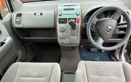 Honda Mobilio I, 2003 год, 820 000 рублей, 23 фотография