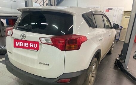 Toyota RAV4, 2014 год, 1 870 000 рублей, 4 фотография