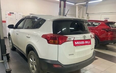 Toyota RAV4, 2014 год, 1 870 000 рублей, 3 фотография