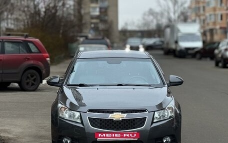 Chevrolet Cruze II, 2011 год, 685 000 рублей, 4 фотография