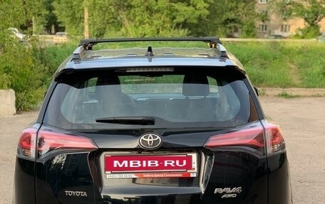 Toyota RAV4, 2017 год, 2 800 000 рублей, 2 фотография