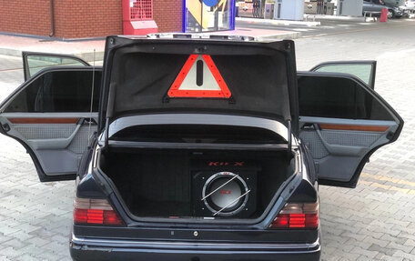 Mercedes-Benz E-Класс, 1996 год, 500 000 рублей, 6 фотография