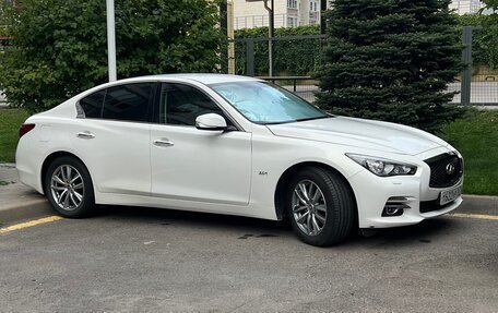 Infiniti Q50 I рестайлинг, 2015 год, 2 300 000 рублей, 2 фотография