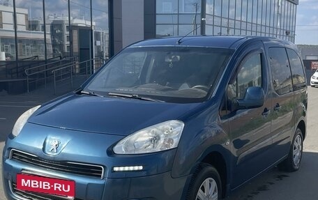 Peugeot Partner II рестайлинг 2, 2012 год, 650 000 рублей, 2 фотография